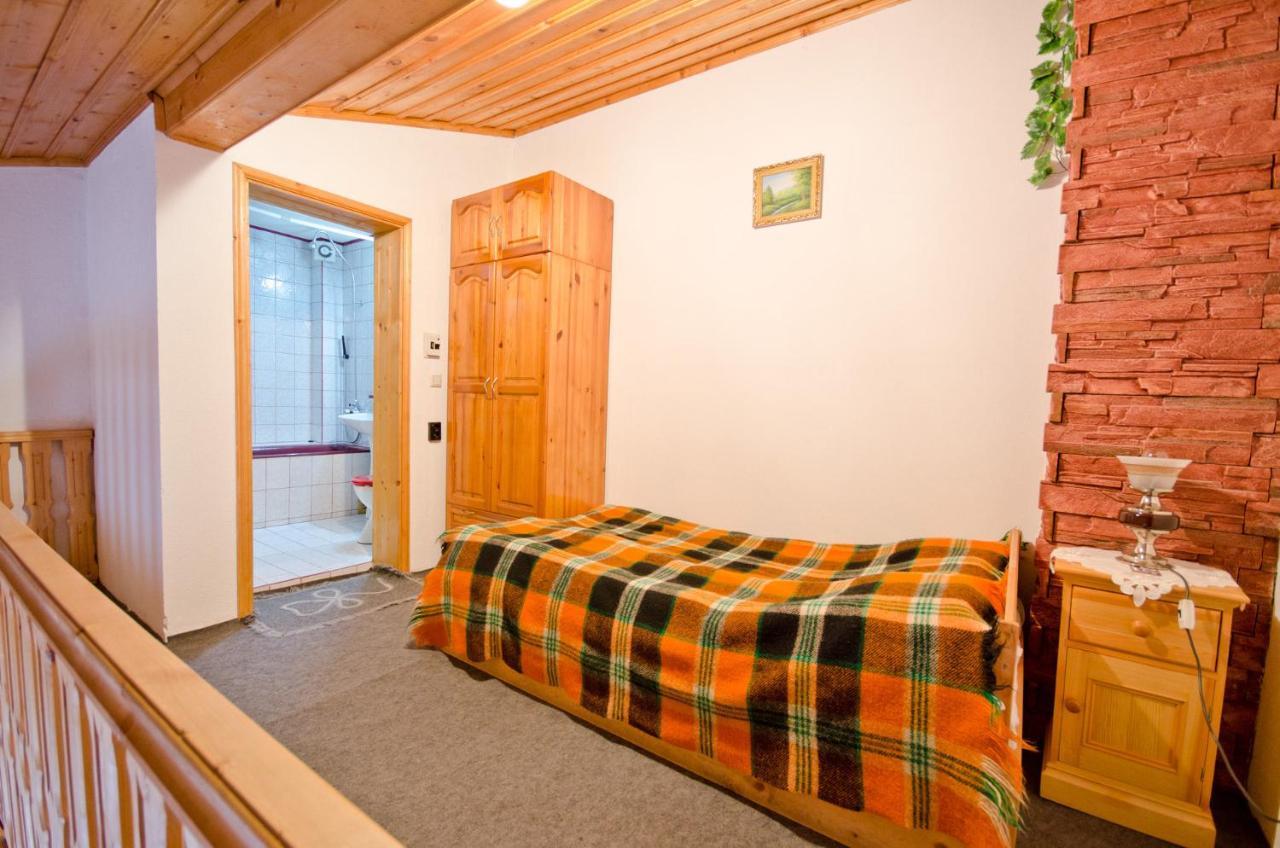 Palyongov Guest House Chepelare Esterno foto